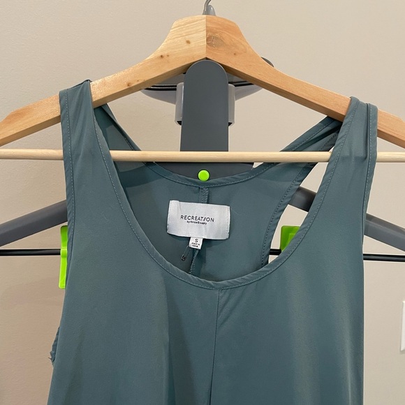 Recreation by Thread & Supply Quick Dry Racer Back Maxi Size S - Picture 6 of 9